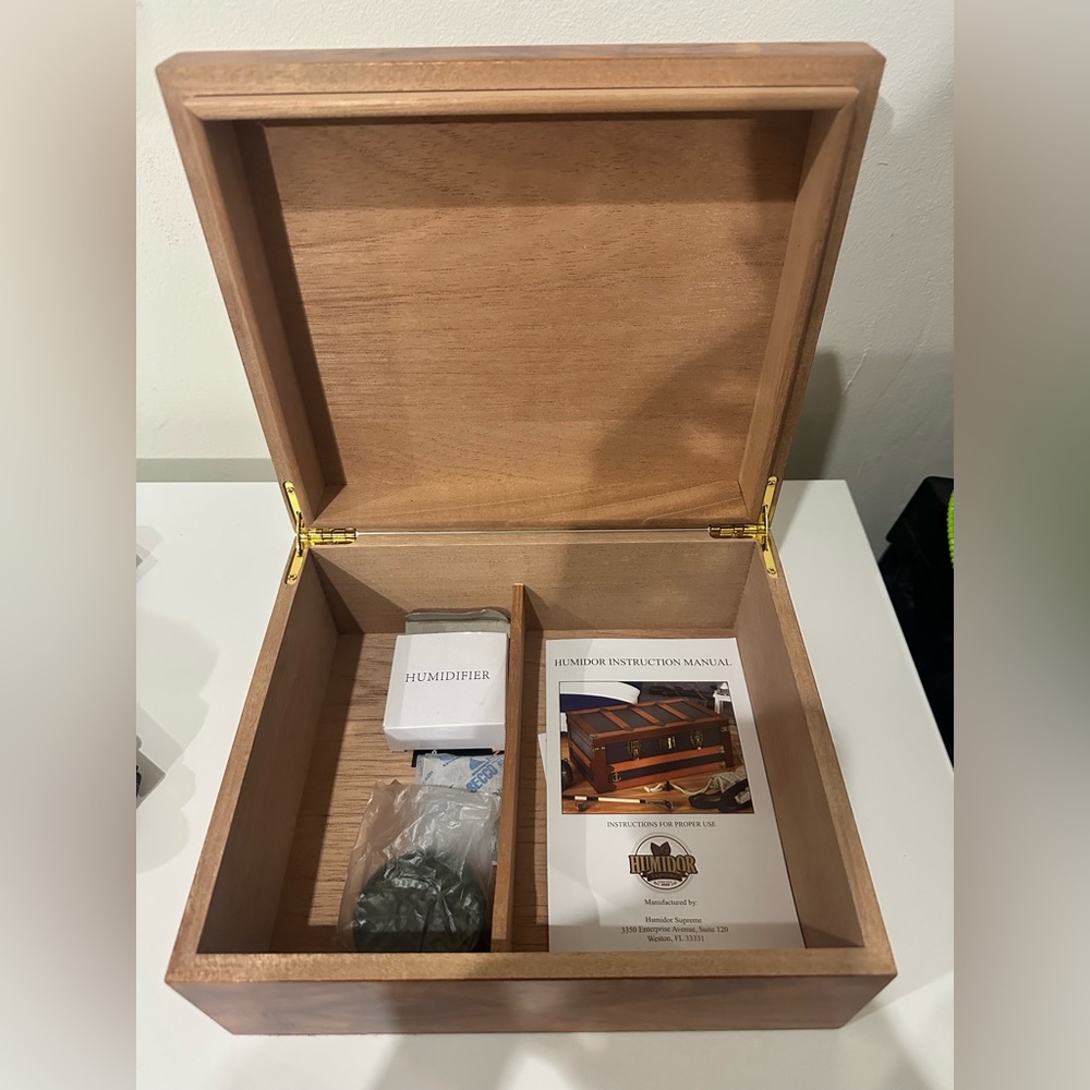 Humidor Supreme Eclat Desktop Humidor